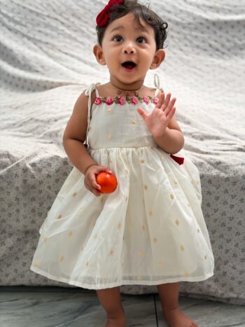 Cute White Frock VSG018